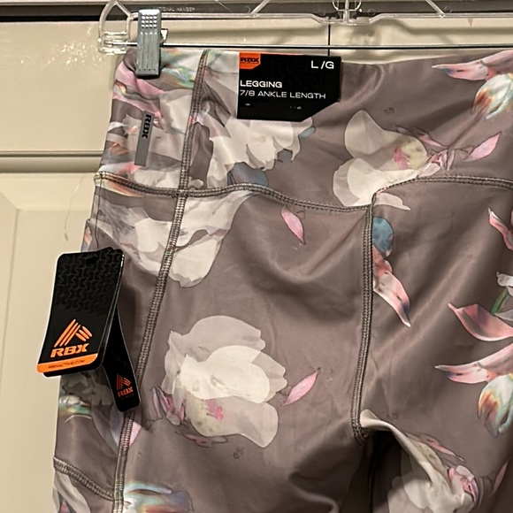 REBOX. TAUPE FLOWER LEGGINGS SIZE L - Picture 3 of 10